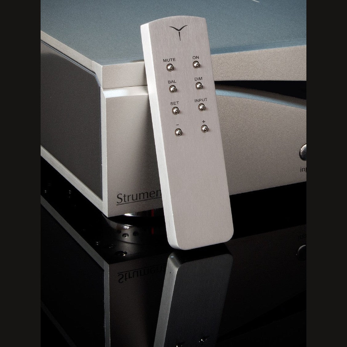 Audia Flight Strumento no.1 evo PreAmplifier-thumbmail-4