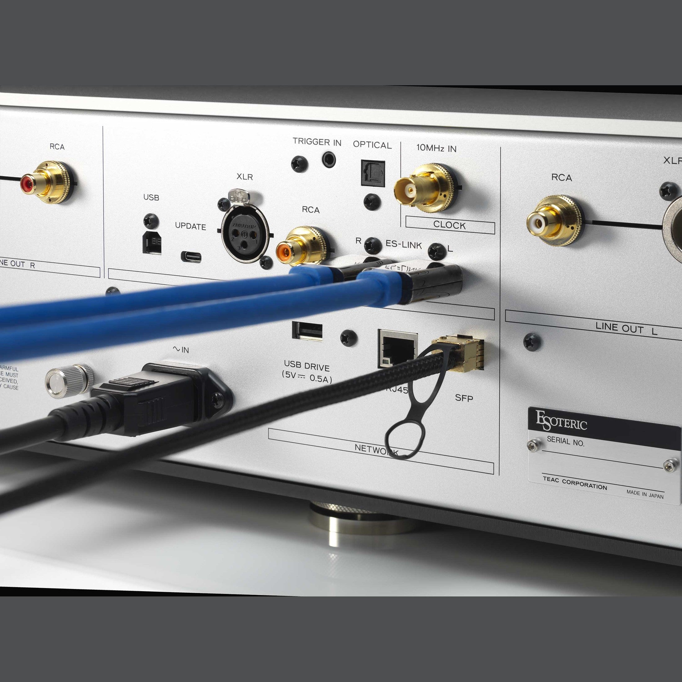 Esoteric N-01XE Network DAC-thumbmail-3