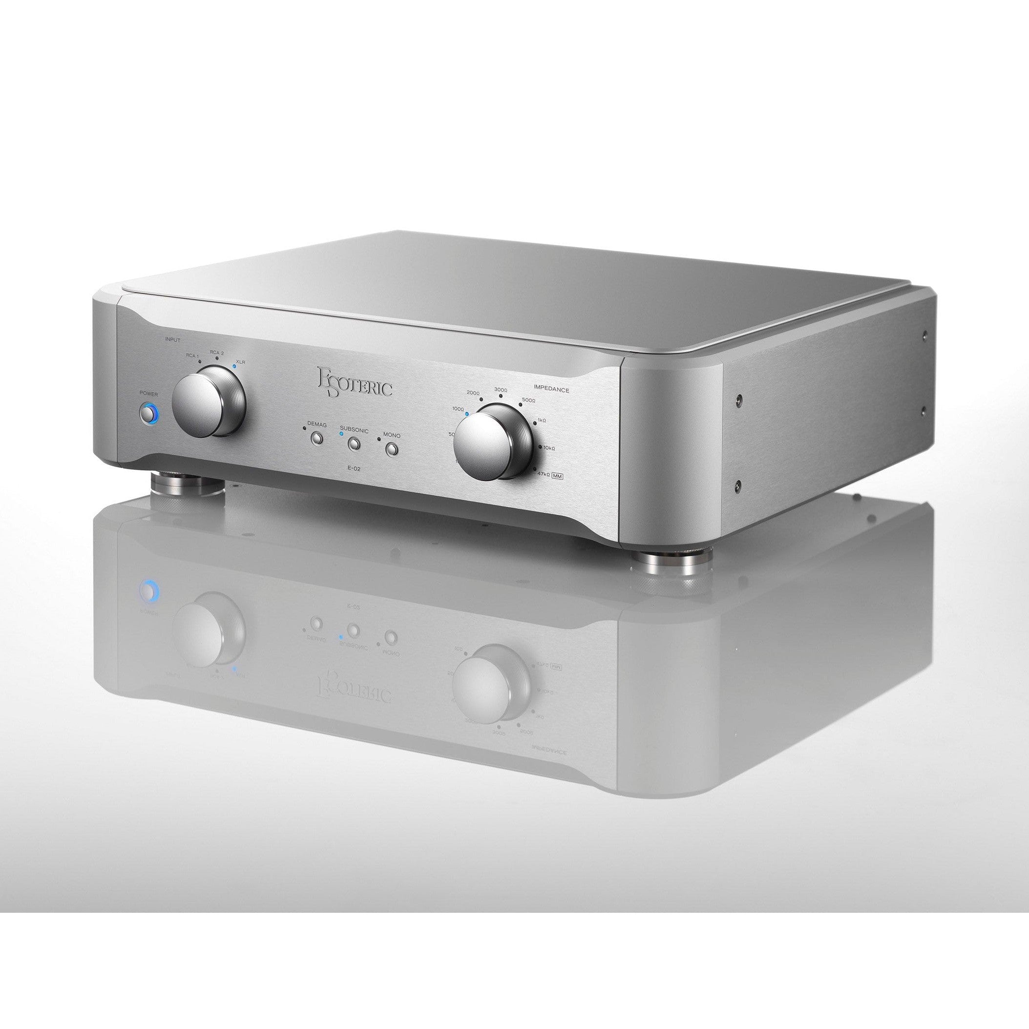 Esoteric E-02 Phonostage Preamplifier-thumbmail-3